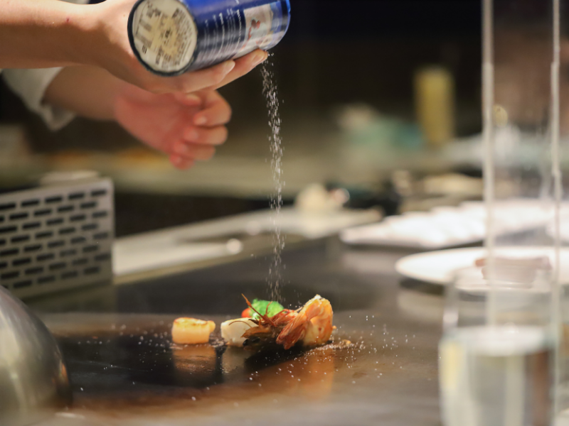 Classic Teppanyaki Chicken with Soy-Ginger Sauce