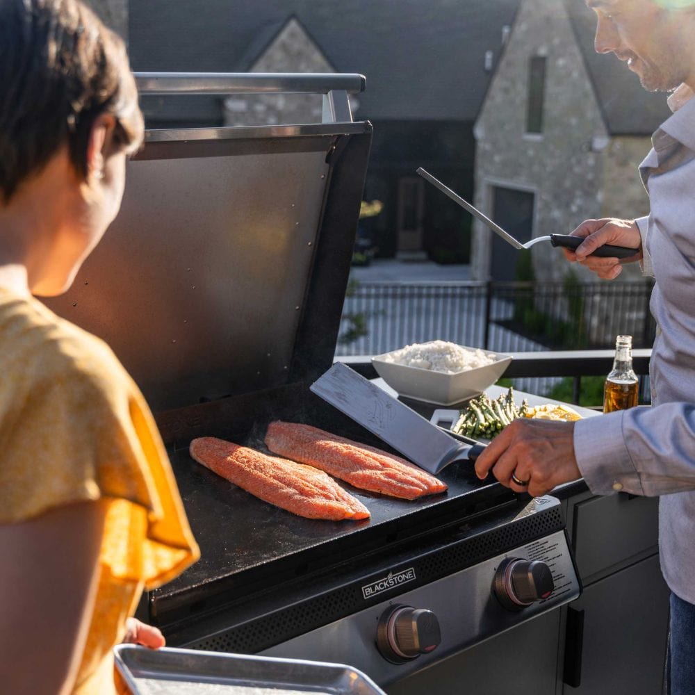 Blackstone Griddle Island Challenger Bundle